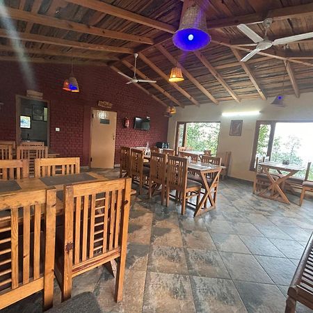 Pragati Resort & Restaurant- Eden Of Kumaon Bhowali Buitenkant foto