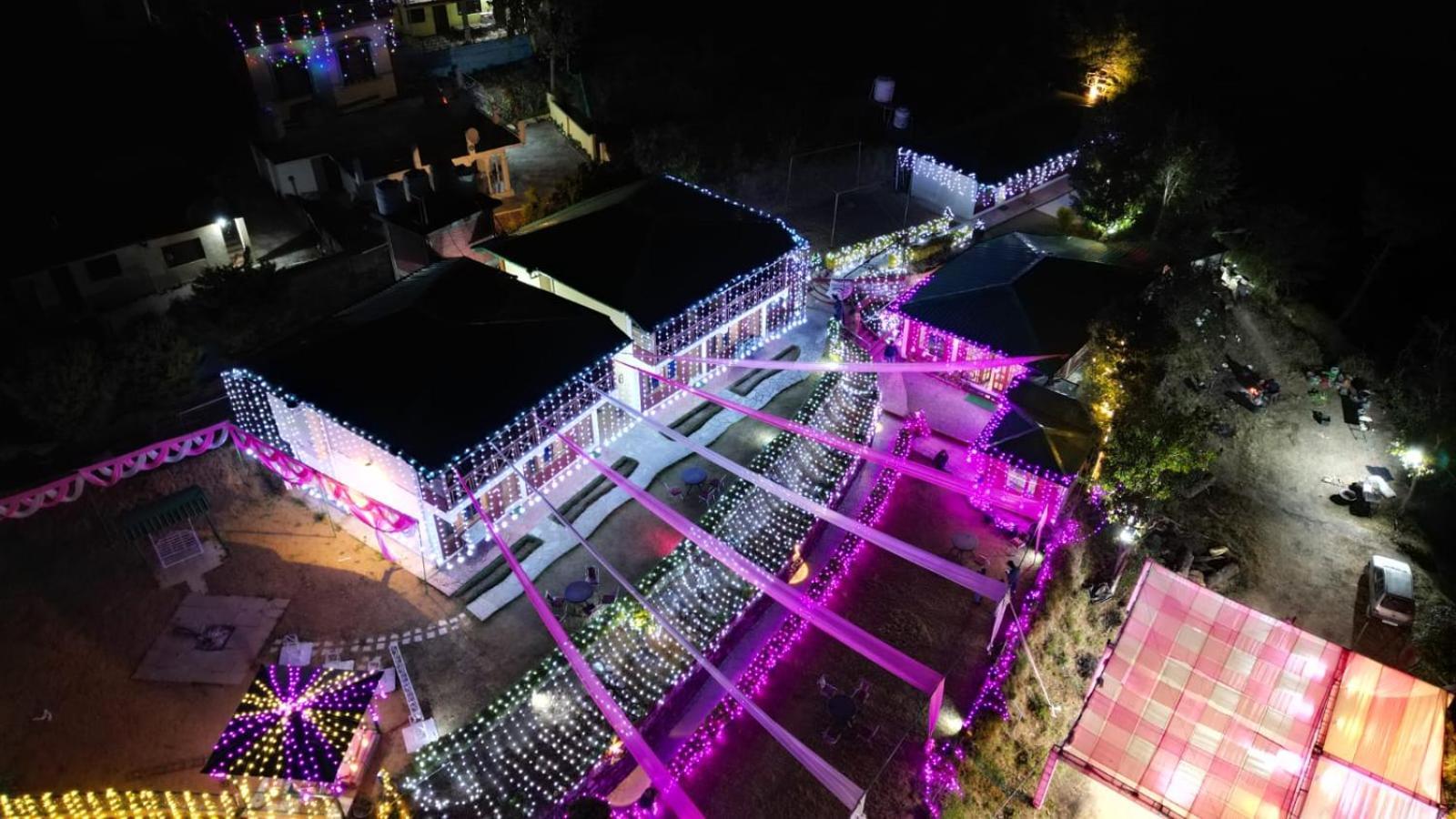 Pragati Resort & Restaurant- Eden Of Kumaon Bhowali Buitenkant foto